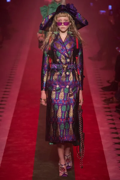 Look 6